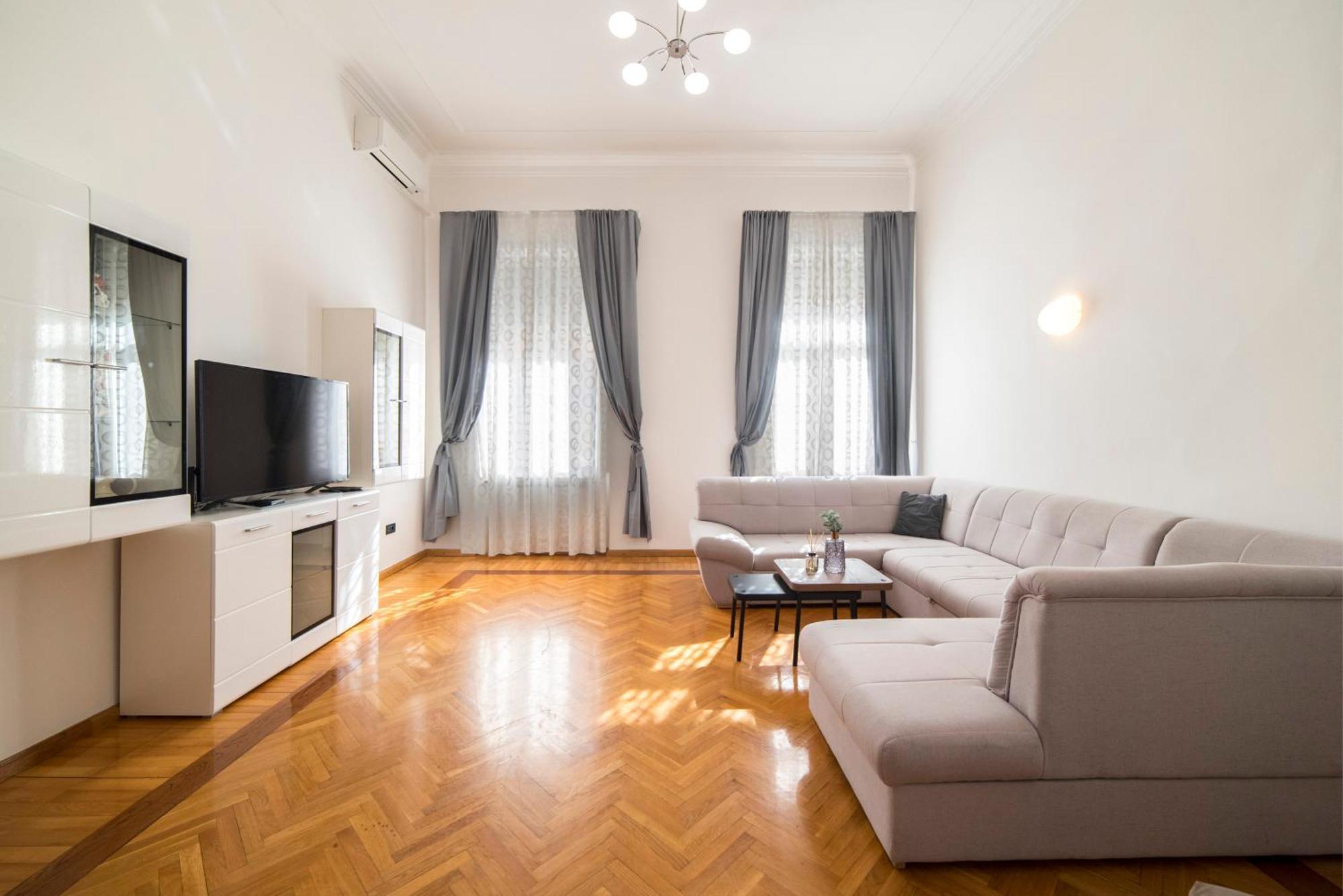 Golden Star Apartment ซาเกร็บ ภายนอก รูปภาพ